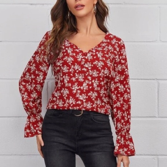 Bell sleeves floral long sleeve top womens - Picture 3 of 4